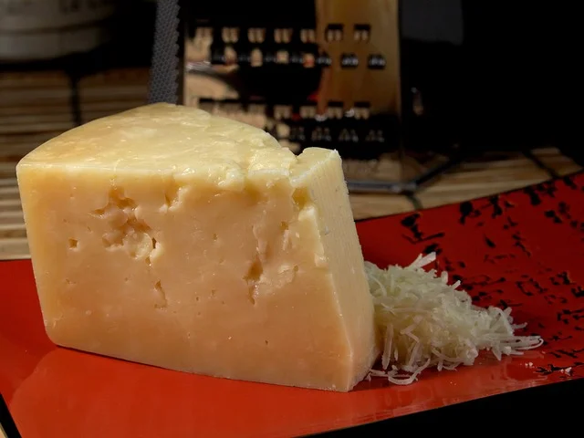 kasar-peynir-kilo-aldirir-mi